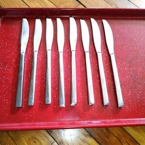 Set of 8 Silver Knives
